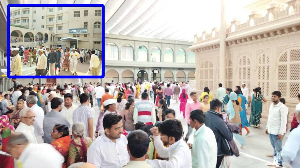 Shegaon Gajanan Maharaj temple , Shegaon,