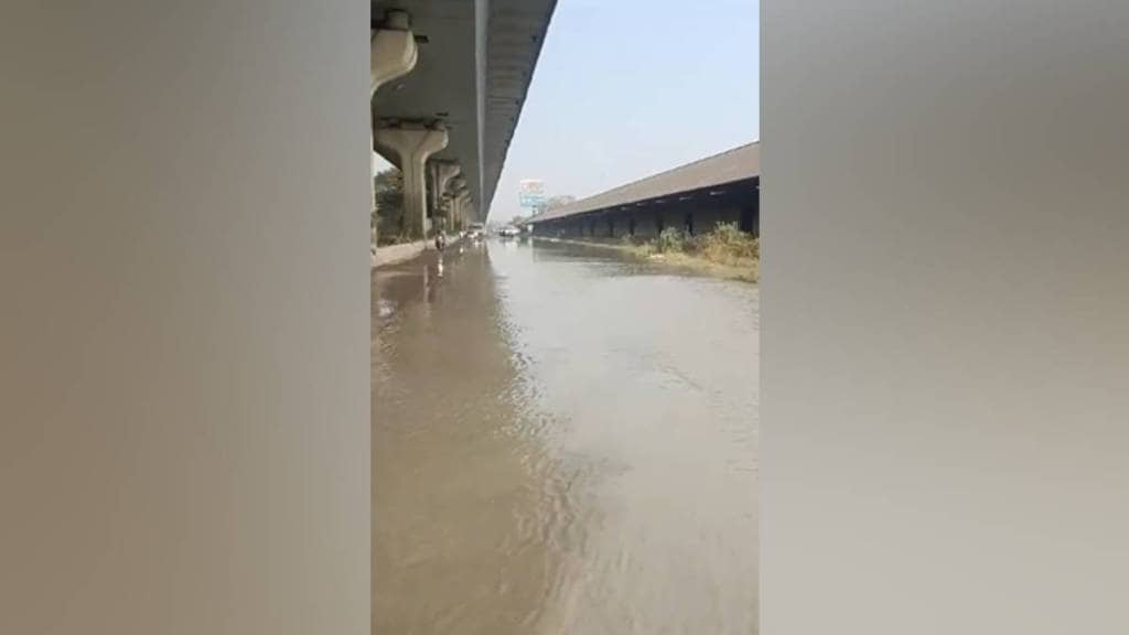 Water pipe burst Ray Road, water supply Shivdi area,