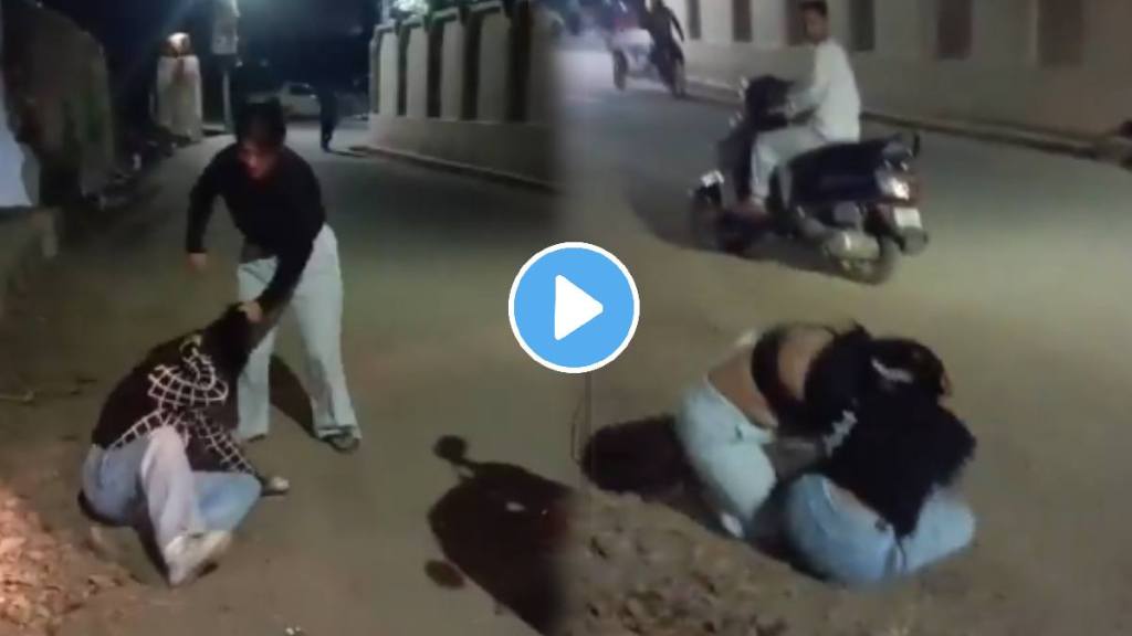 Shocking video dehradun raipur two girls fight for boy friend video viral on social media