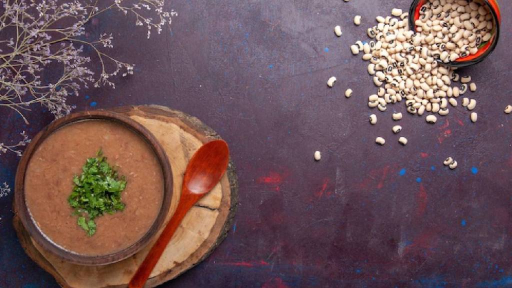 How to make ragi soup at home winter special soup recipe nachani soup recipe in marathi