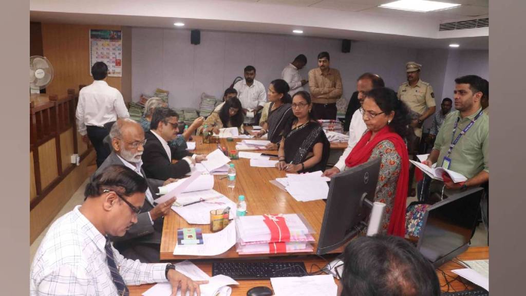 Lok Adalat held for first time in 33 years in history of Maharashtra Administrative Tribunal ( mat )