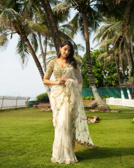 Nora Fatehi White Designer Saree Look