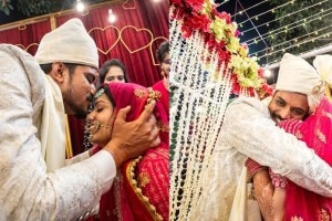 Panchayat fame Aasif Khan marries Zeba