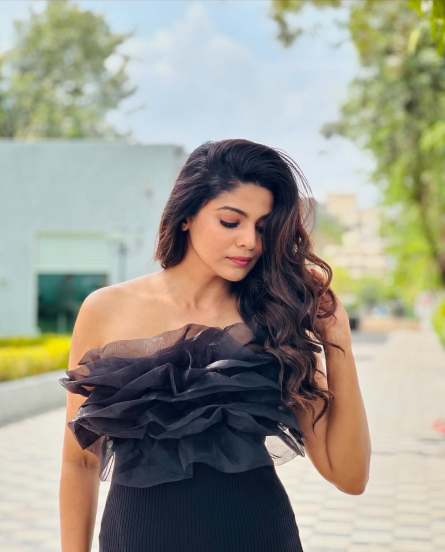 Pooja Sawant Black Off-Shoulder Dress