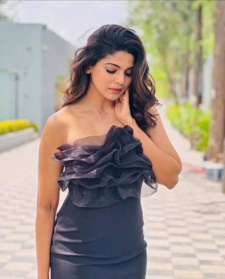 Pooja Sawant Black Off-Shoulder Dress