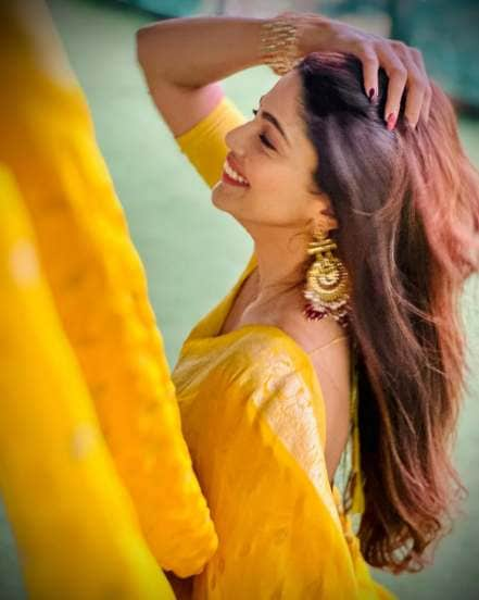 Pooja Sawant Yellow Saree Look