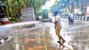 Road washing experiment again to prevent pollution