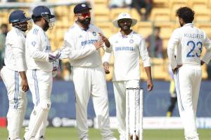 Rohit Sharm Trolled for Bowling First in IND vs AUS 3rd Test in Brisbane