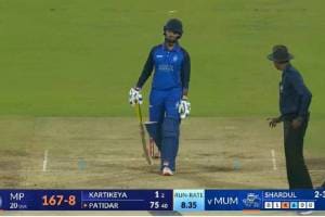 Rajat Patidar Protest 3rd Umpire Blunder Then Re reversed The Decision and Third Umpire Apologises