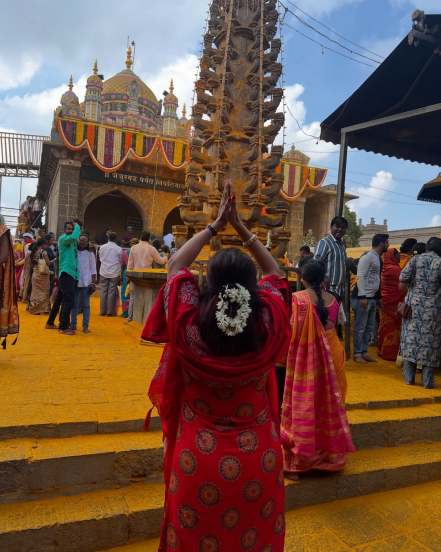 Dhanashri Kadgaonkar Jejuri Gadh visit