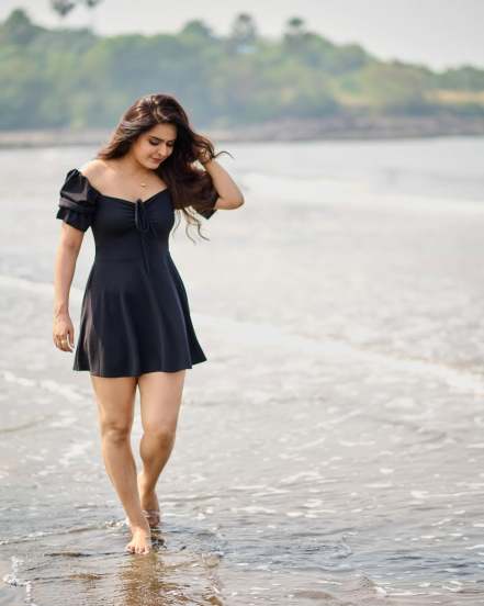 Madhurima Tuli black dress hot look