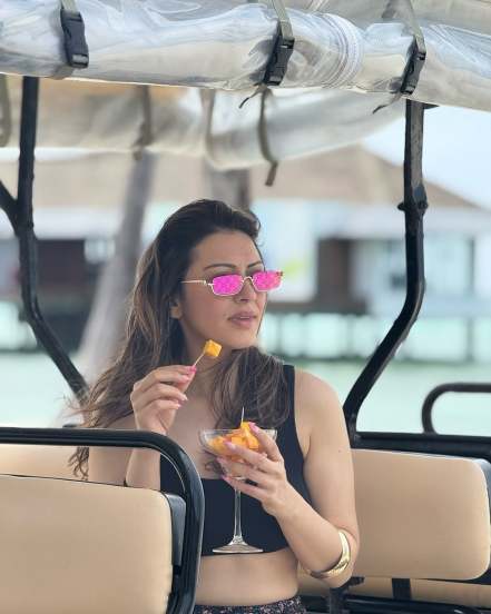 hansika motwani maldives vacation photos