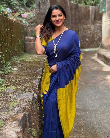 Sakshee Gandhi pure cotton Saree look