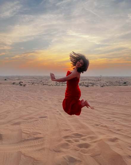 tuzyat jeev rangala actress dhanshri kadgaonkar in desert of Dubai