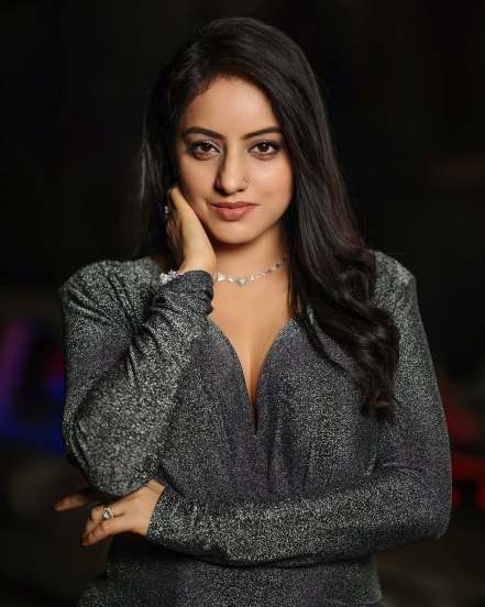 television actress Deepika singh pictures 