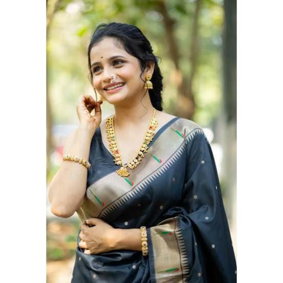 Sharvari Jog Black Muniya Border Paithani Saree