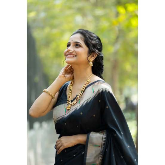 Sharvari Jog Black Muniya Border Paithani Saree