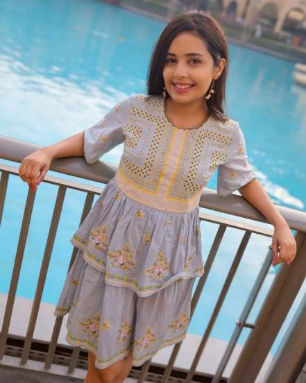 Shivani Rangole Kulkarni Dubai Vacation