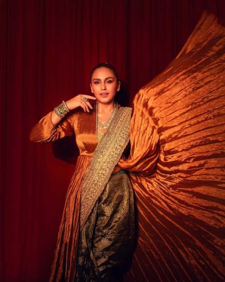 Bollywood actress Huma Qureshi shares traditional outfit on social media