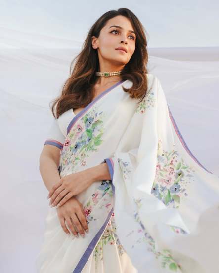 Bollywood superstar Alia Bhatt shares outstanding pictures in white saree on social media