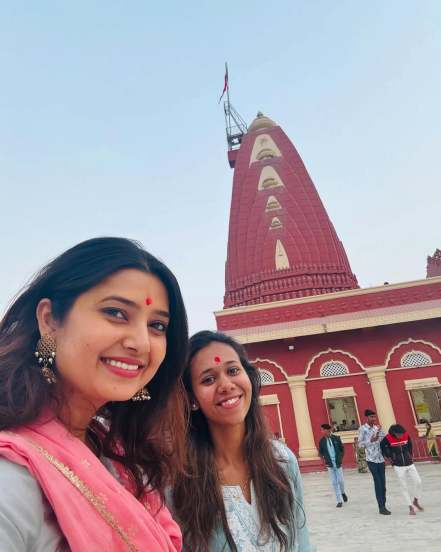 Marathi Actress Prajakta Mali visits jyotirling temples in Gujrat shares pictures on social media 