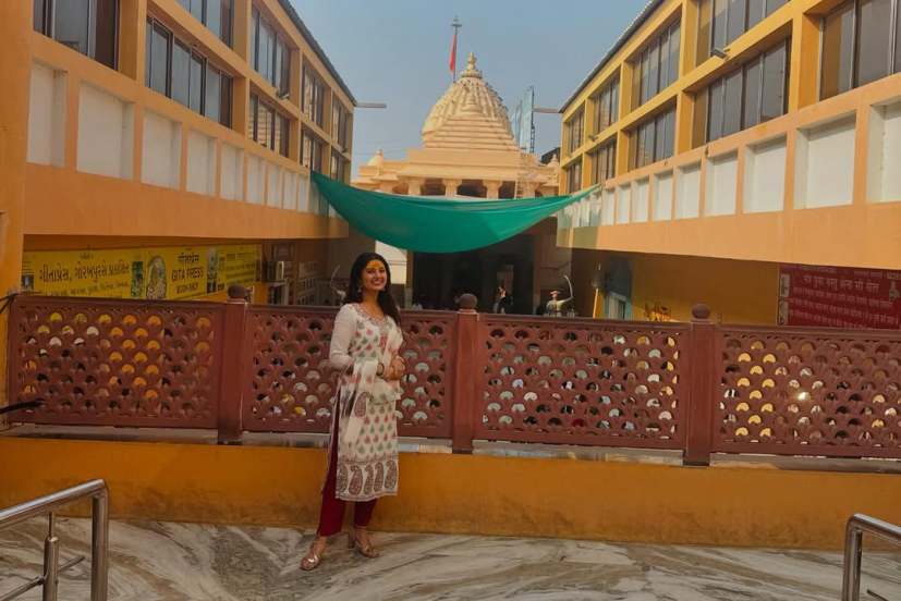 Marathi Actress Prajakta Mali visits jyotirling temples in Gujrat shares pictures on social media 