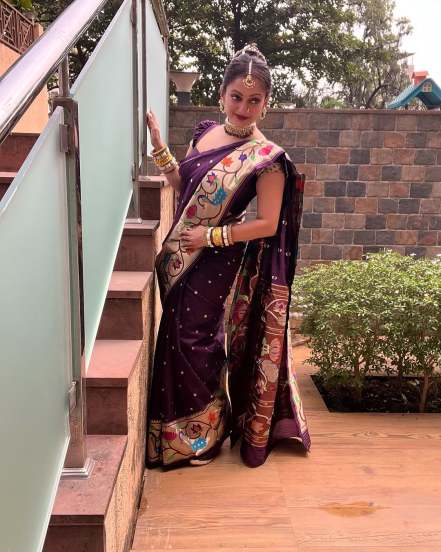 Actor Manasi Naik shares pictures in Paithani on social media with unique caption 