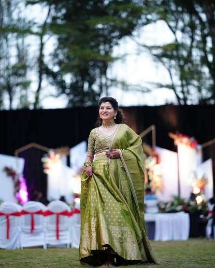 Savaniee Ravindrra shares pictures in green lehenga for a wedding