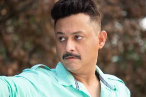 Marathi Actor swapnil joshi will soon be seen in Dashing role in jalibi movie