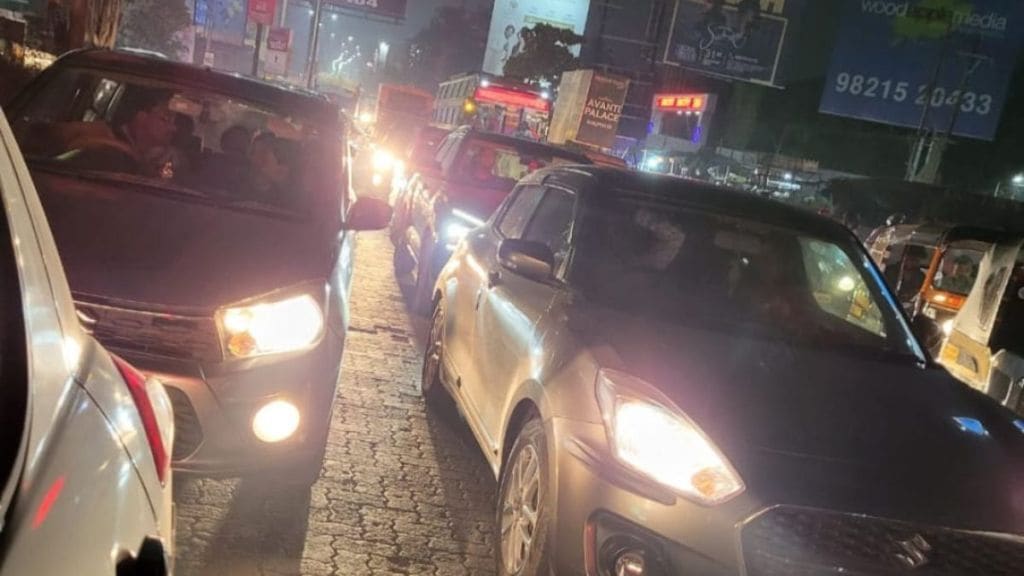 Unprecedented traffic jam on Shilphata Road