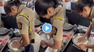 a woman police made bhakri she keeps duty and responsibility at the same time