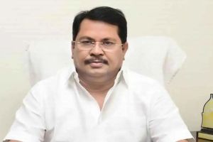 Crime incidents increase because Home Minister covers up says Vijay Vadettiwar