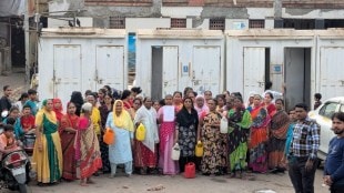 Women Worli agitation toilets, Mumbai,