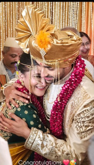 premachi goshta fame rajas sule wedding photos viral 