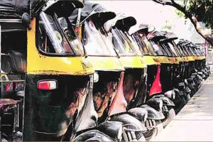 Action against rickshaw drivers violating traffic rules Mumbai news