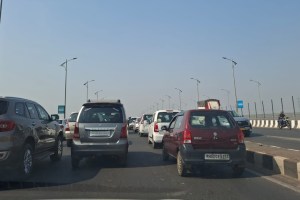 navi Mumbai vashi bridge traffic jam