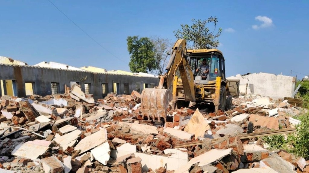 kalyan 125 constructions demolished marathi news,