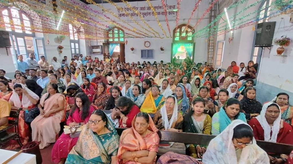 christmas celebrated with prayers in sangli