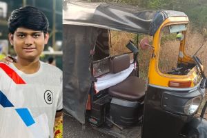 death of young man walking with a Jain Sadhvi in accident