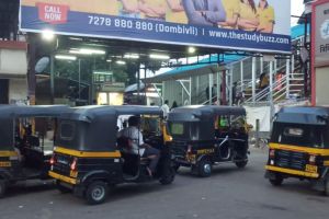 forcefully Fare hike by rickshaw drivers going to Regency Golavli Davdi in Dombivli