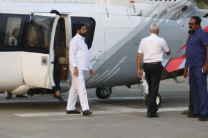 Eknath Shinde returns to Thane after rest