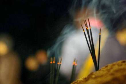 Agarbatti Cause Cancer Doctor explain Which Chemical Gases Mix In Air When Burning Dhoop Incense Sticks Mandir Studies Health news