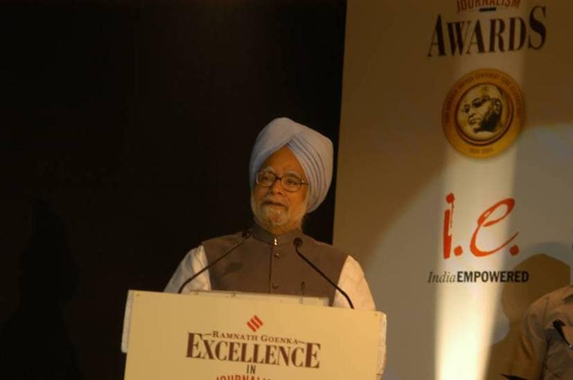 aiims,manmohan singh condition critical