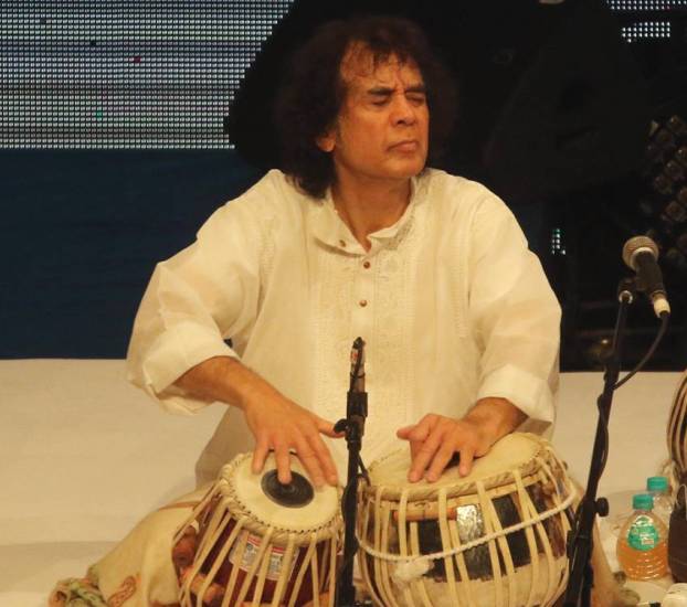 tabla player ustad zakir hussain