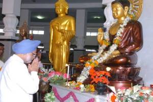 Manmohan Singh is the second Prime Minister to visit Deekshabhoomi after Atal Bihari Vajpayee