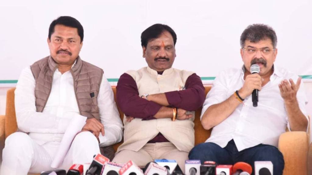 maharashtra Congress chief nana patole slams mahayuti government over leader of opposition post