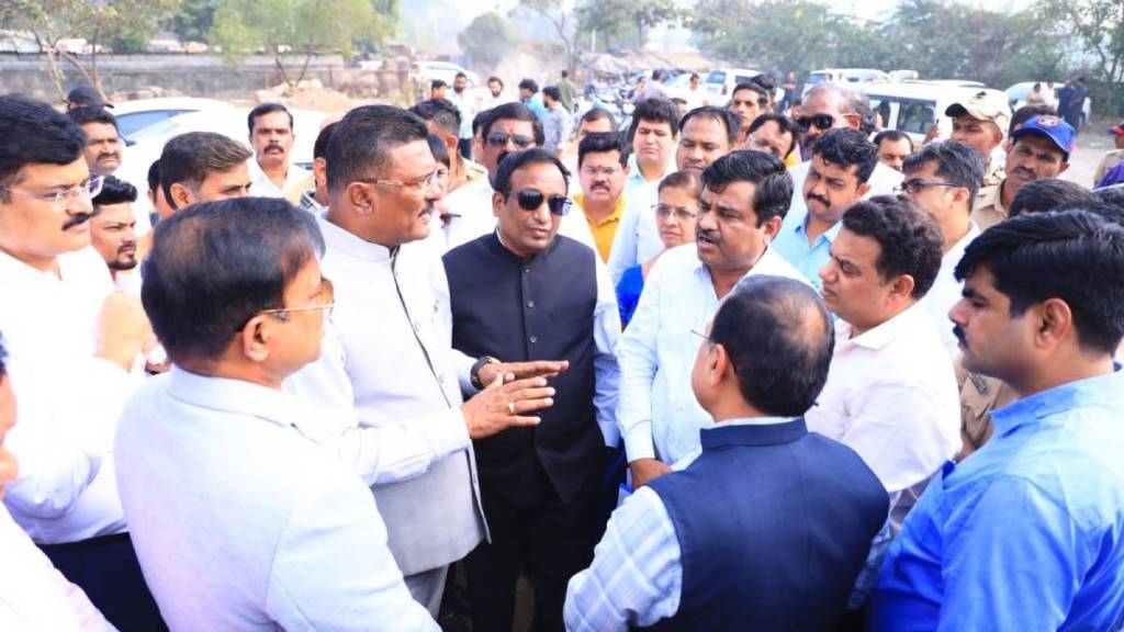 transport minister pratap sarnaik inspects depot in bhayandar