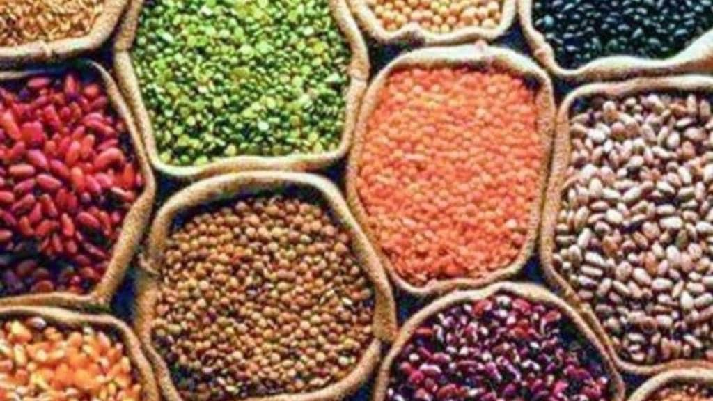 deadline for procurement of soybeans moong and urad at guaranteed prices extended by maharashtra governmenrt