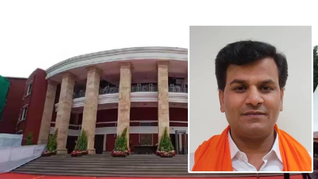 maharashtra cabinet expansion yuva swakbhiman paksha workers upset for mla ravi rana not get ministerial berth