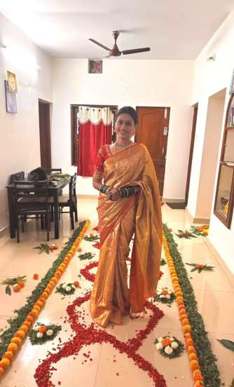 reshma shinde receives grand welcome from pavan family